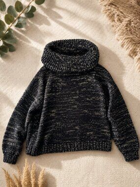 🖤 Cozy Marled Cowl Neck Sweater – Size Medium 🖤